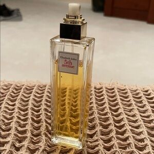 Elizabeth Arden 5th Avenue Eau de Parfum - Gold